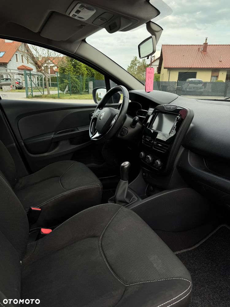Renault Clio - 12