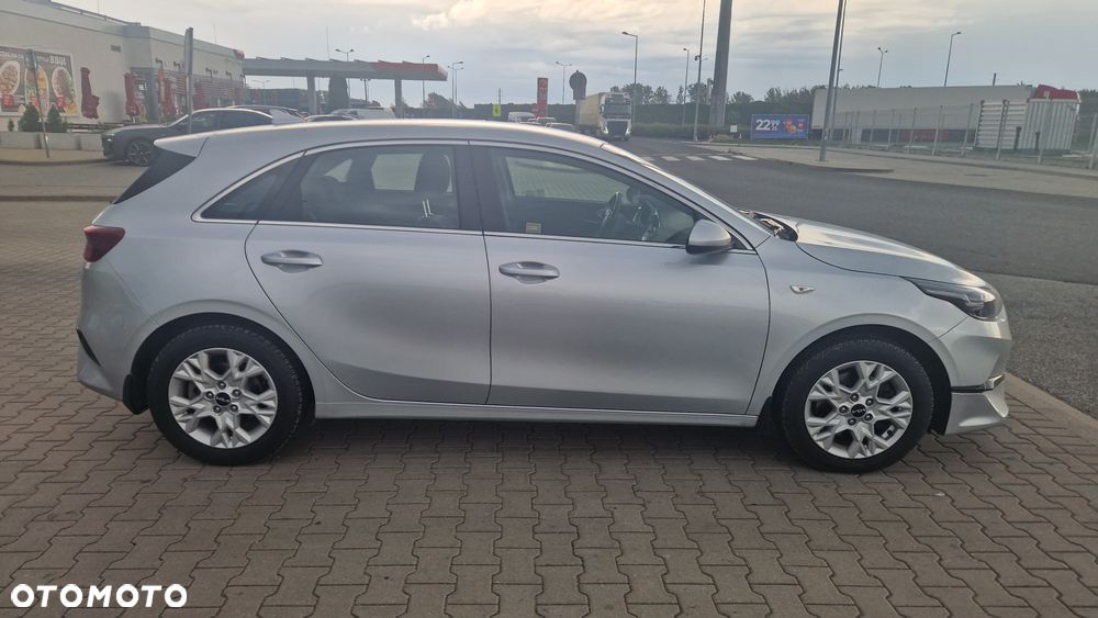 Kia Ceed 1.5 T-GDI M - 6