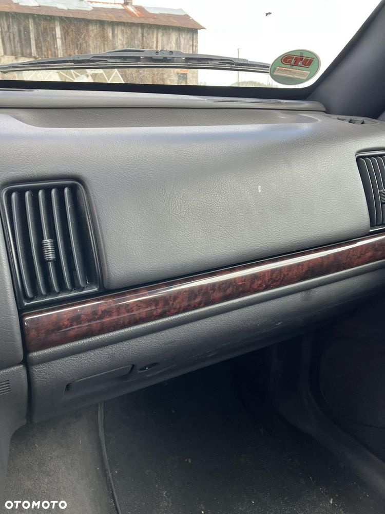 Jeep Grand Cherokee - 30