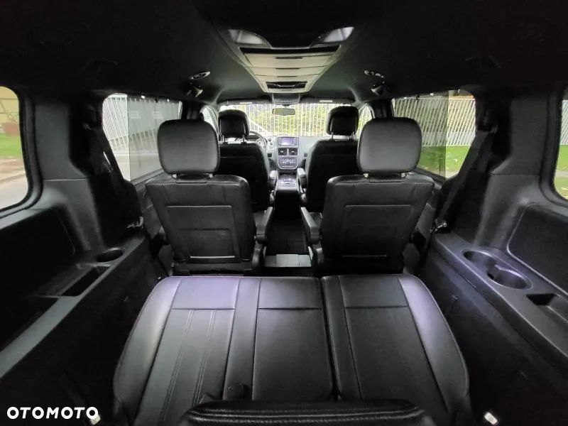Dodge Grand Caravan 3.6 R/T - 24