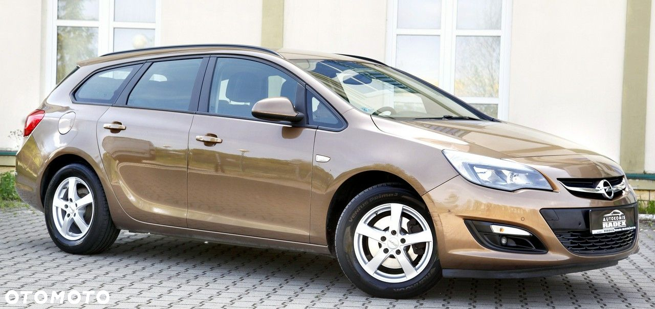 Opel Astra IV 2.0 CDTI Cosmo - 3
