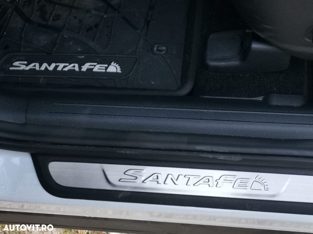 Hyundai Santa Fe - 3