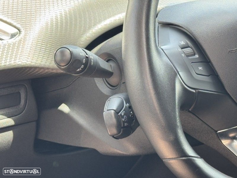 Peugeot 208 1.5 BlueHDi Signature - 6