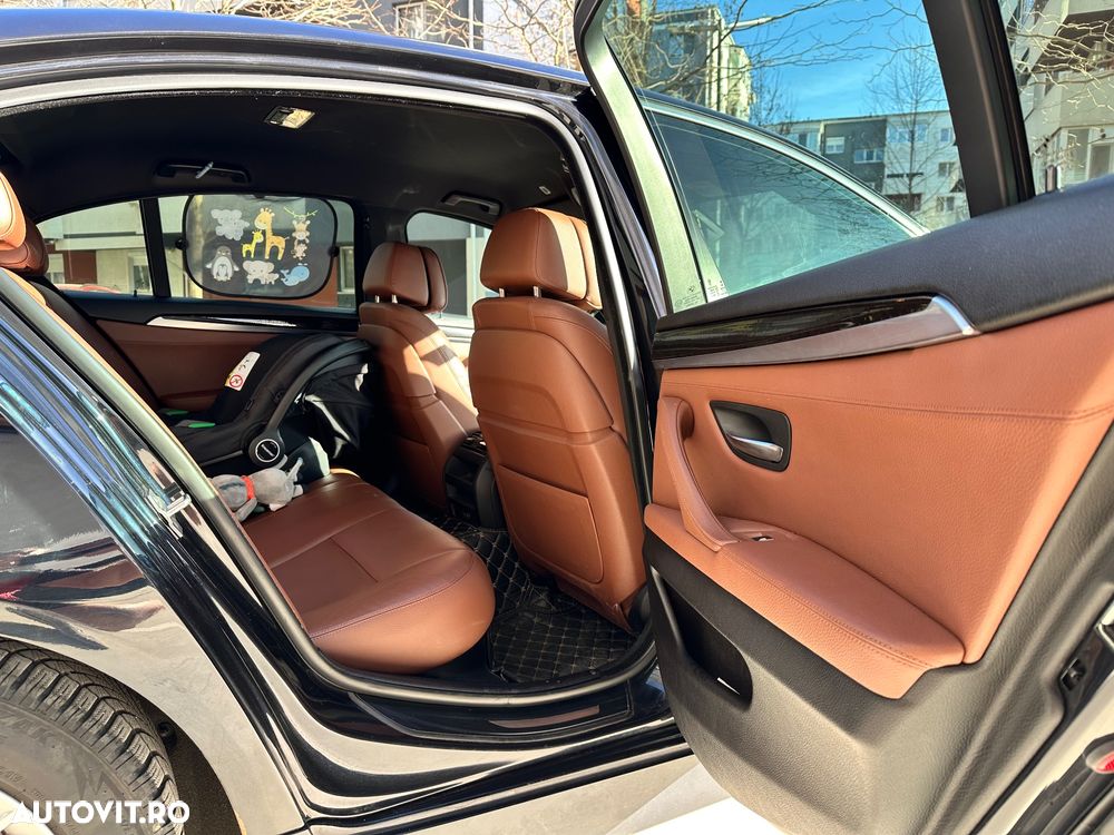 BMW Seria 5 518d Aut. Luxury Line - 12