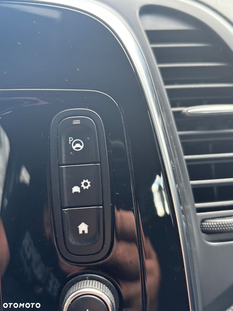 Renault Captur - 22