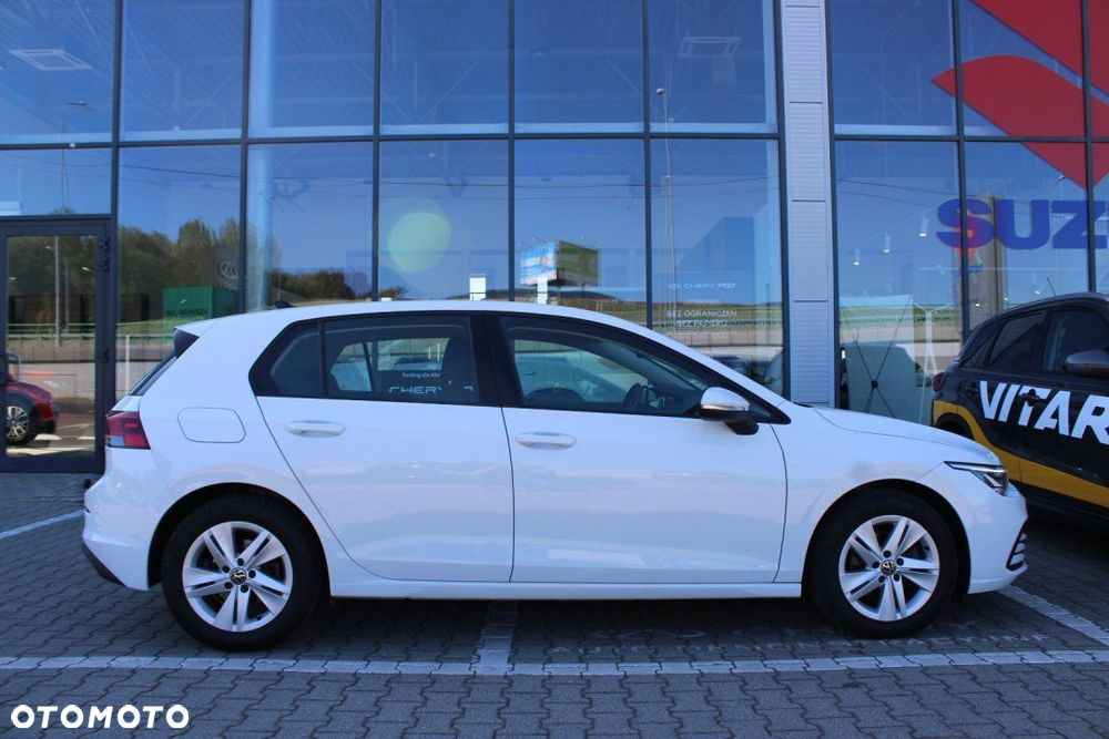 Volkswagen Golf - 8
