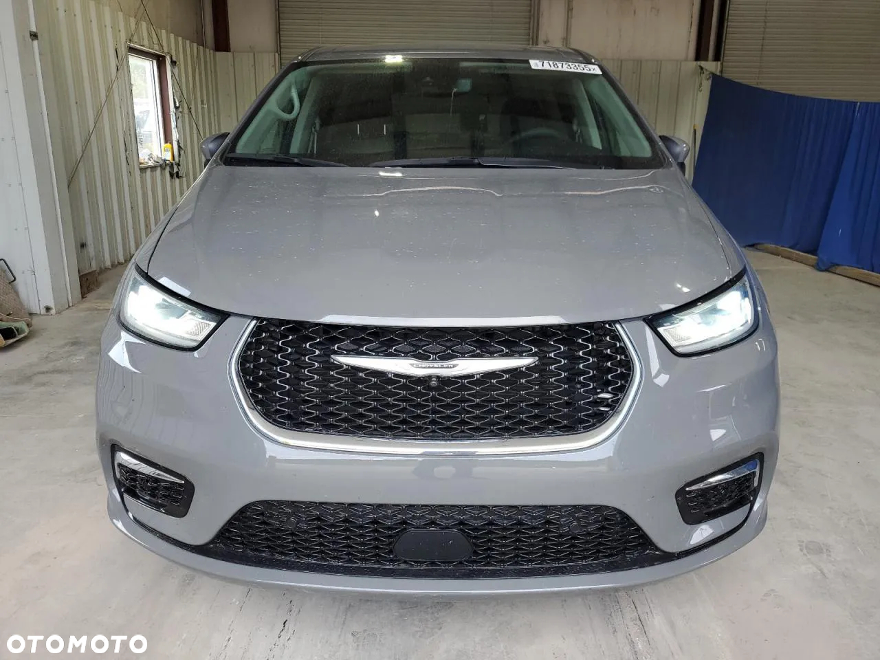Chrysler Pacifica - 5