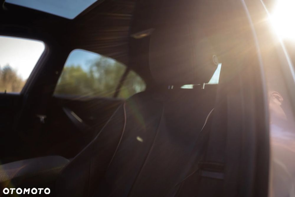 BMW Seria 3 340i xDrive Edition M Sport Shadow - 35