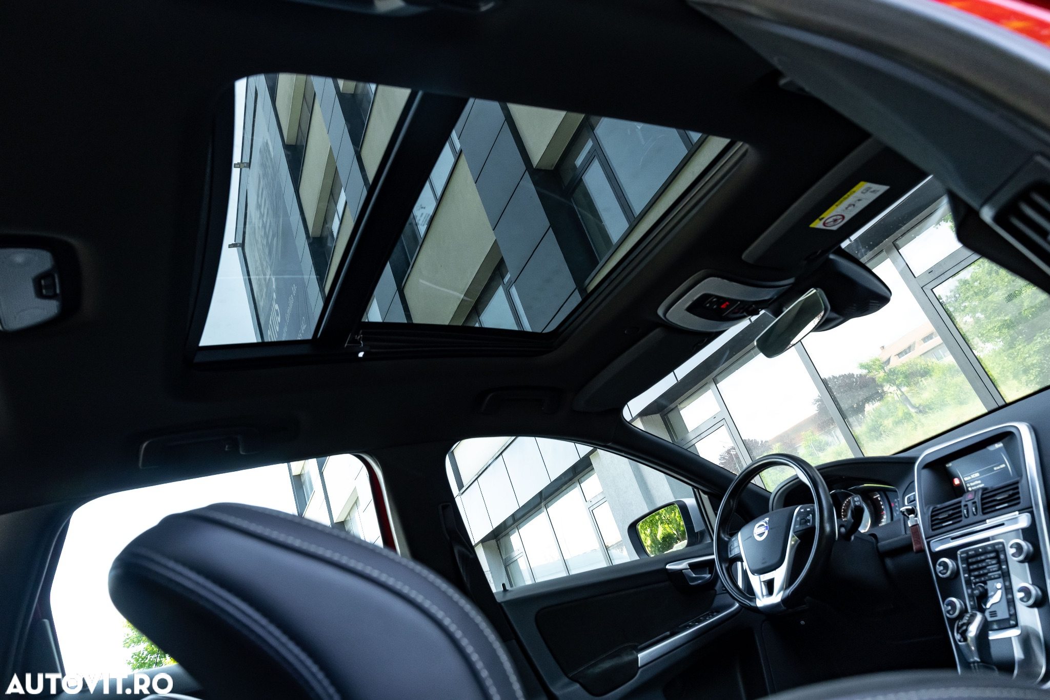 Volvo XC 60 D5 AWD Aut. RDesign - 15