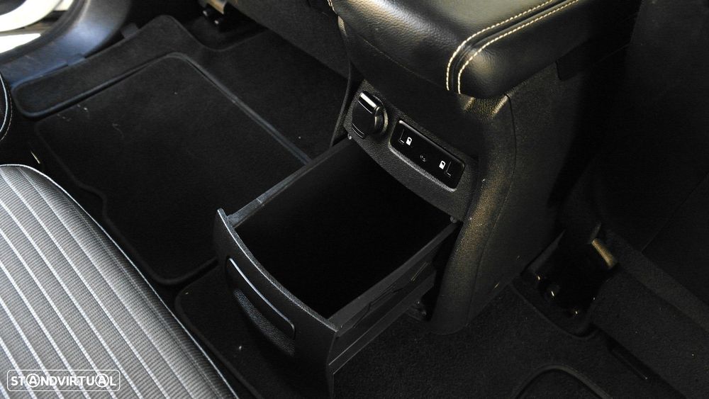 Renault Grand Scénic 1.6 dCi Intens SS - 25