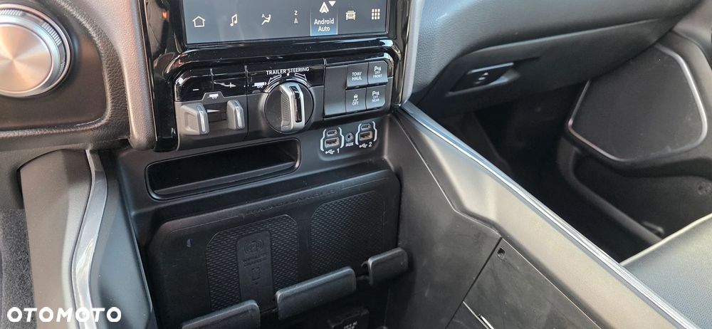 Dodge RAM - 28