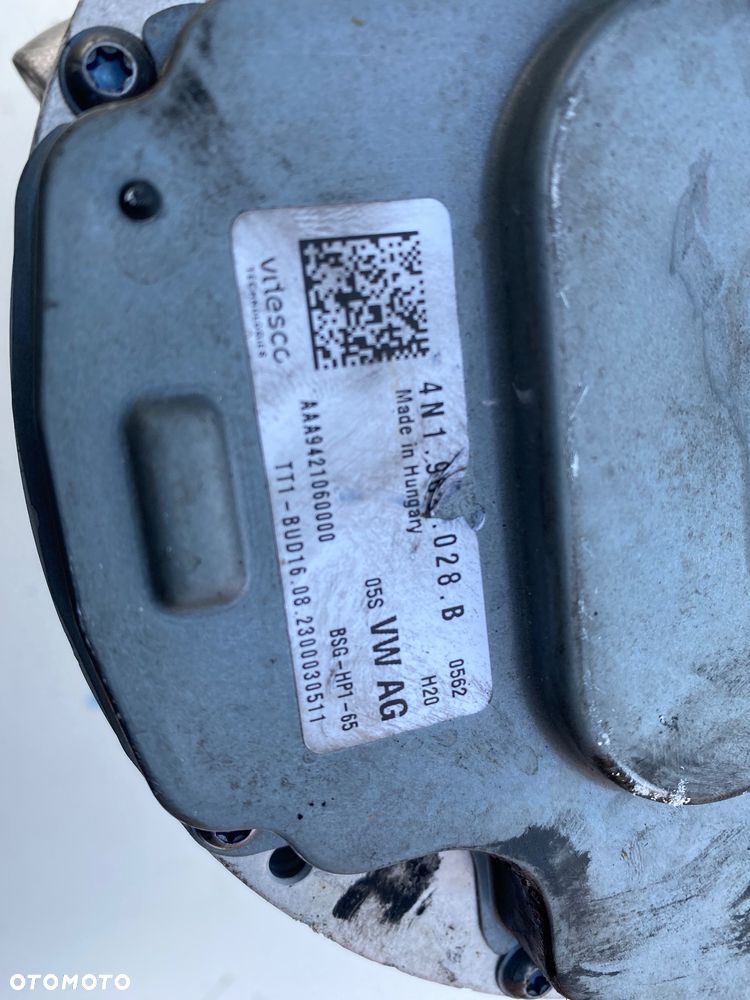 ALTERNATOR ROZRUSZNIK AUDI  4N1903028B - 5