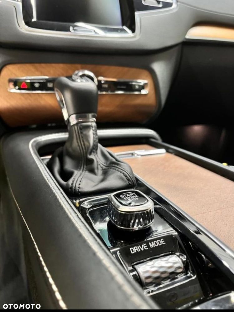 Volvo XC 90 D5 SCR AWD Inscription 7os - 8