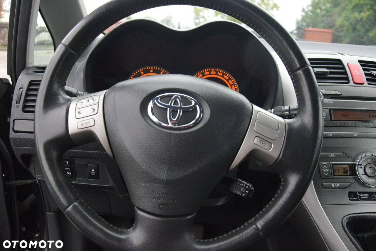 Toyota Auris 1.6 Active - 16