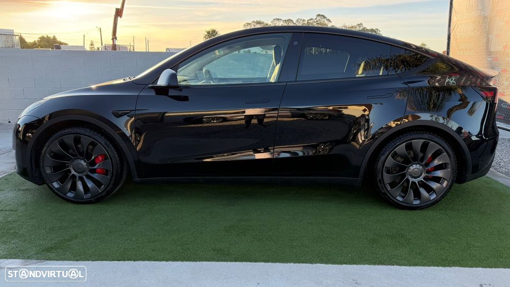 Tesla Model Y Performance Tração Integral - 15