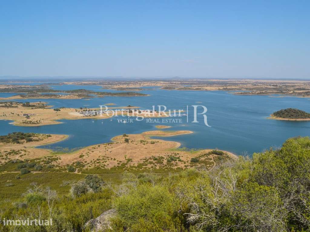 Herdade com 76ha confinante com o alqueva - Grande imagem: 2/33