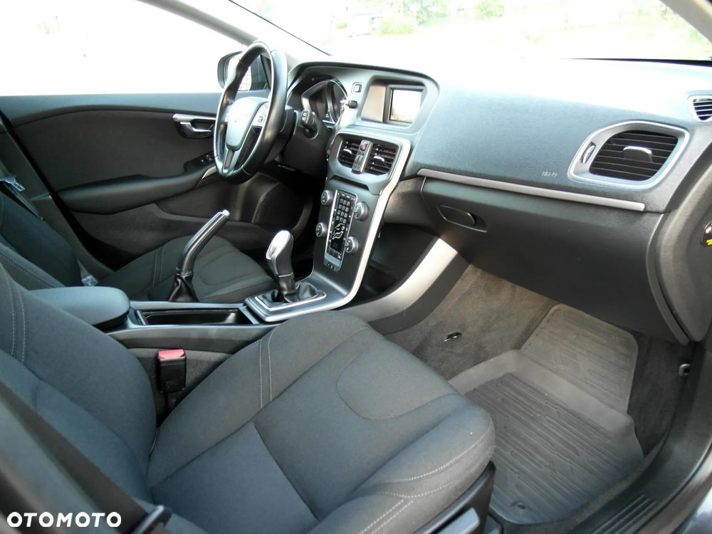 Volvo V40 D2 Kinetic - 18