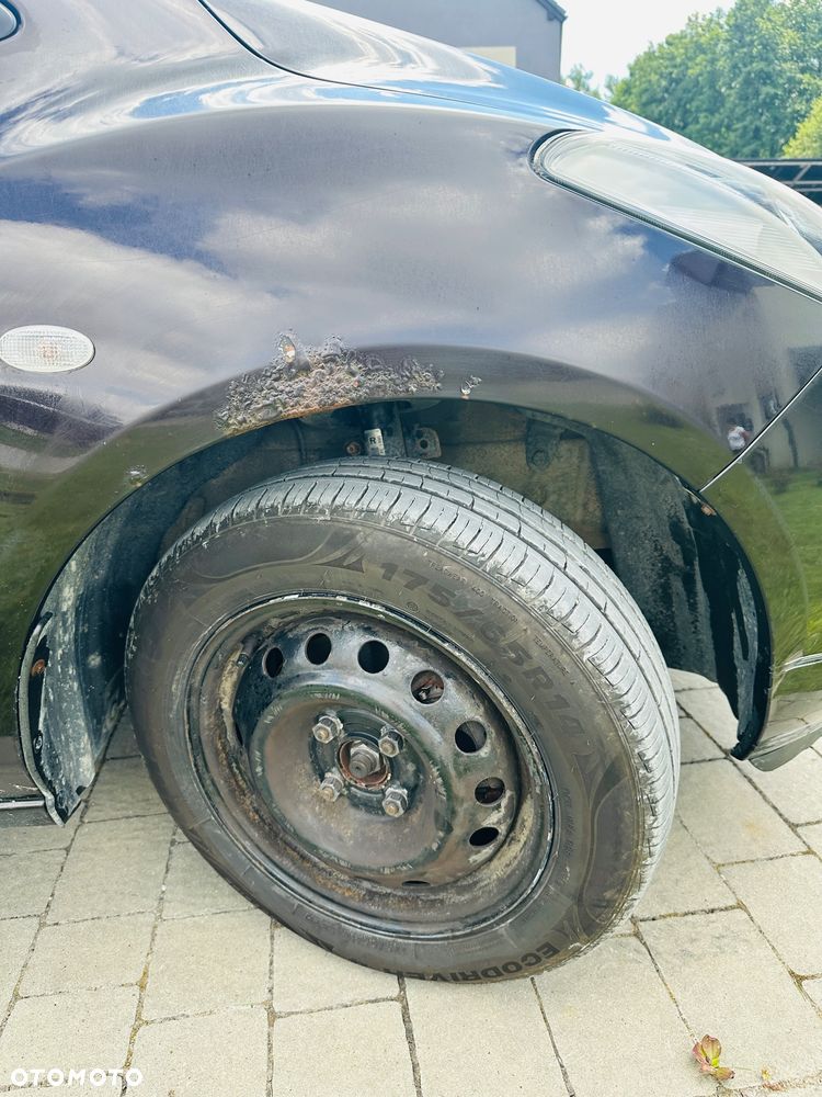 Mazda 2 - 10