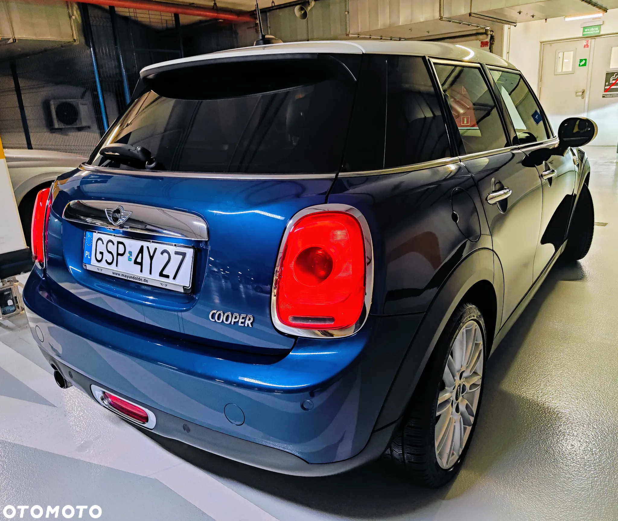 MINI Cooper Standard - 2