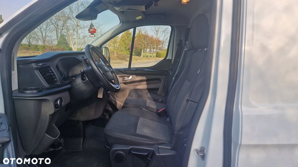 Ford Transit Custom - 13