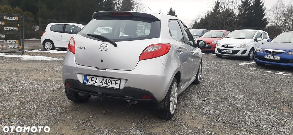 Mazda 2 - 8