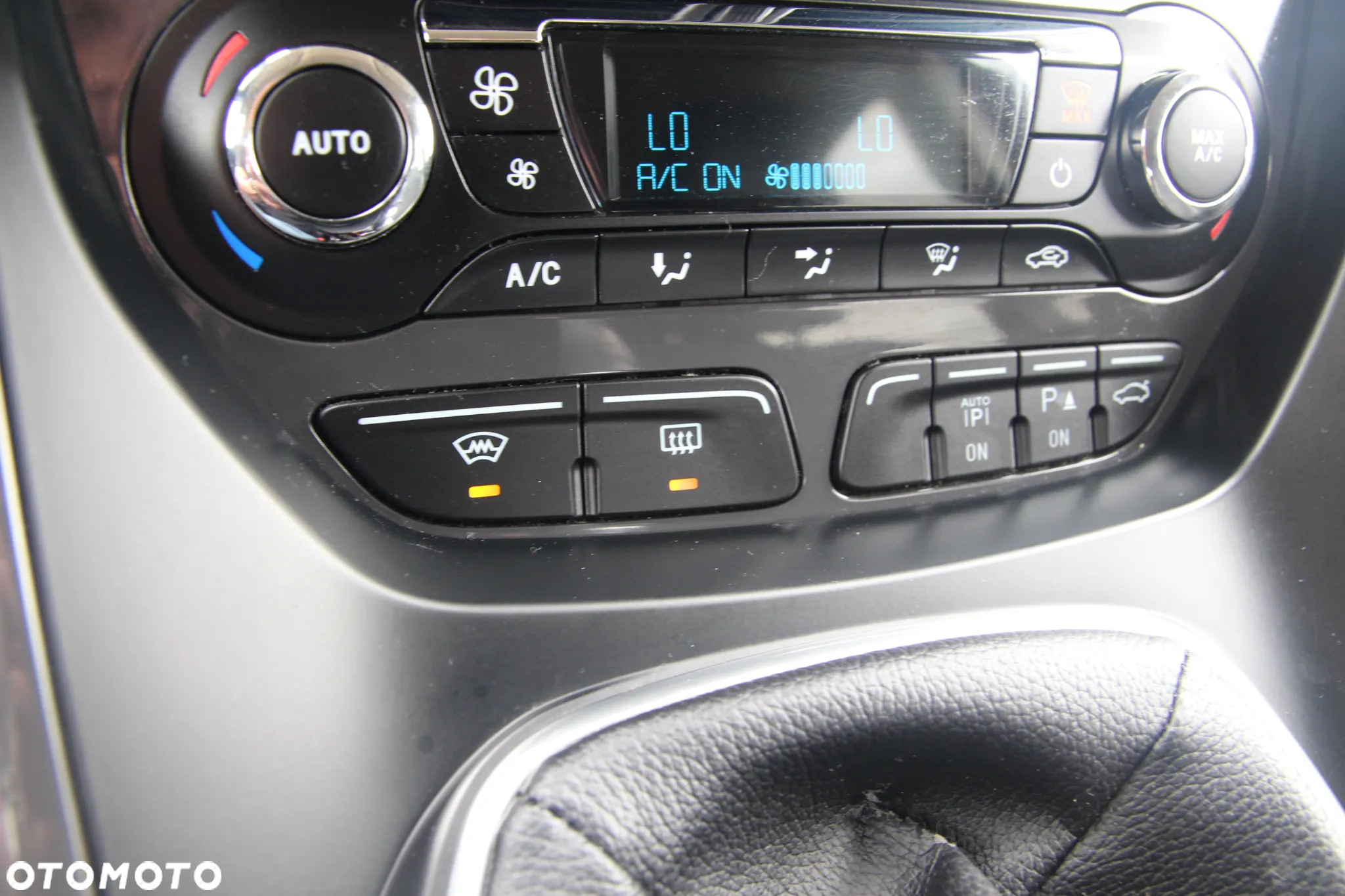 Ford Kuga 2.0 TDCi 4x4 Titanium - 33