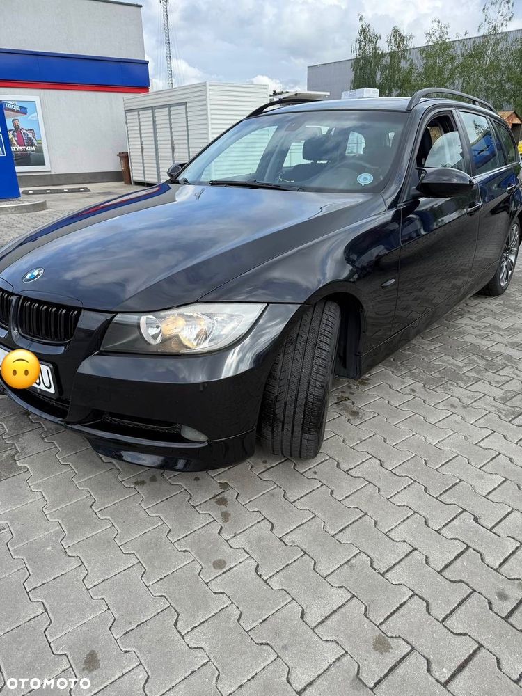 BMW Seria 3 318i - 4