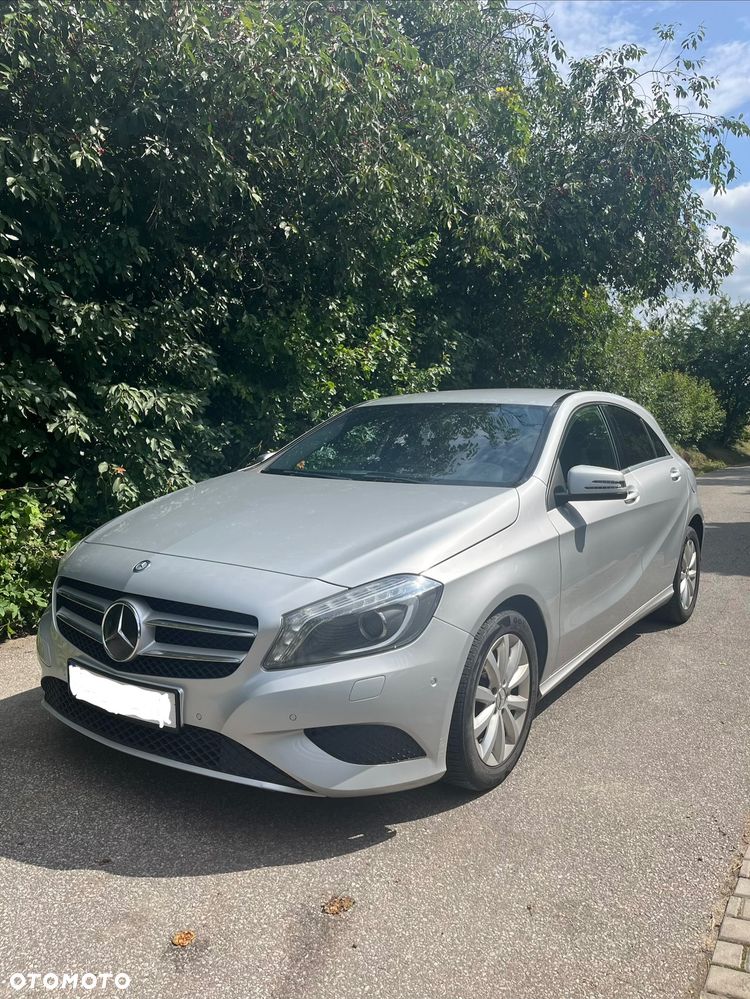 Mercedes-Benz Klasa A 180 (BlueEFFICIENCY) - 1