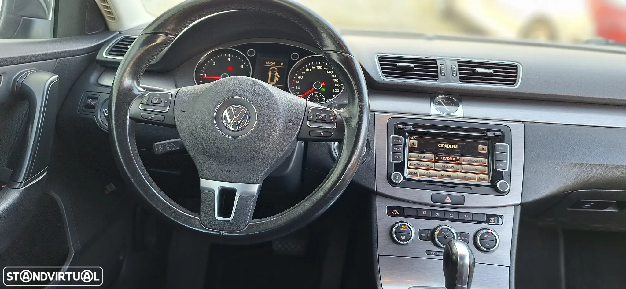 VW Passat Variant 2.0 TDi Edition Con.DSG - 18