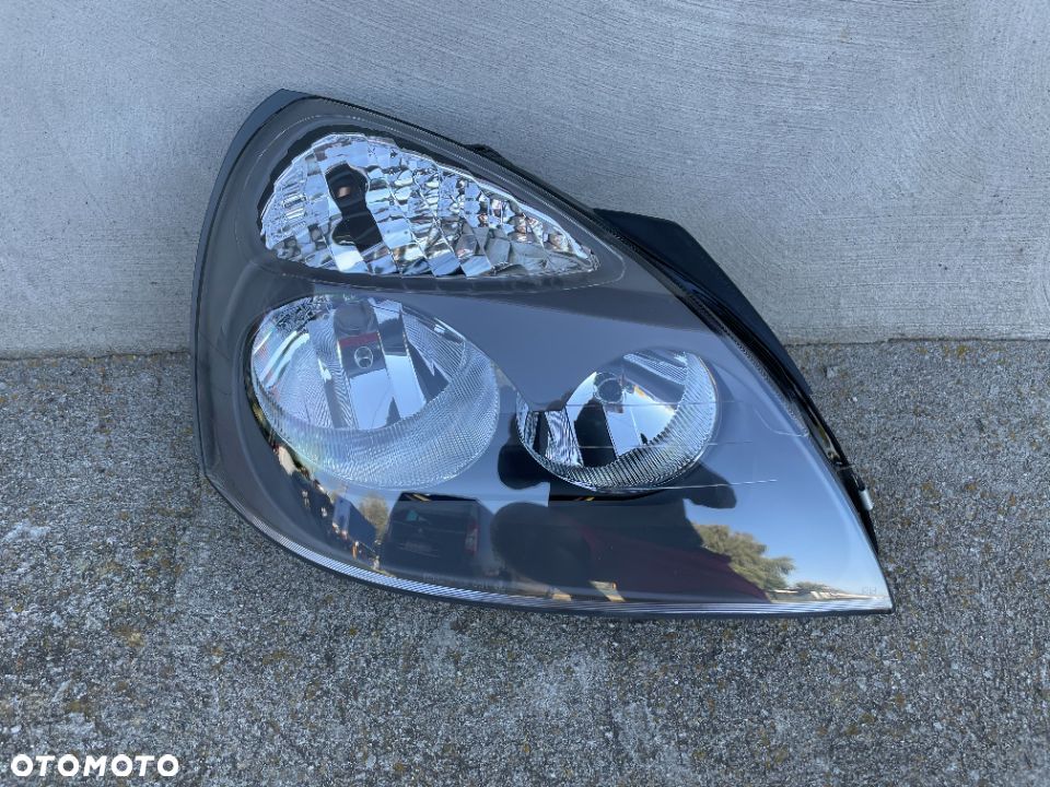 LAMPA PRZEDNIA PRAWA RENAULT CLIO II LIFT  2004-2007 - NOWA SZARA - 1