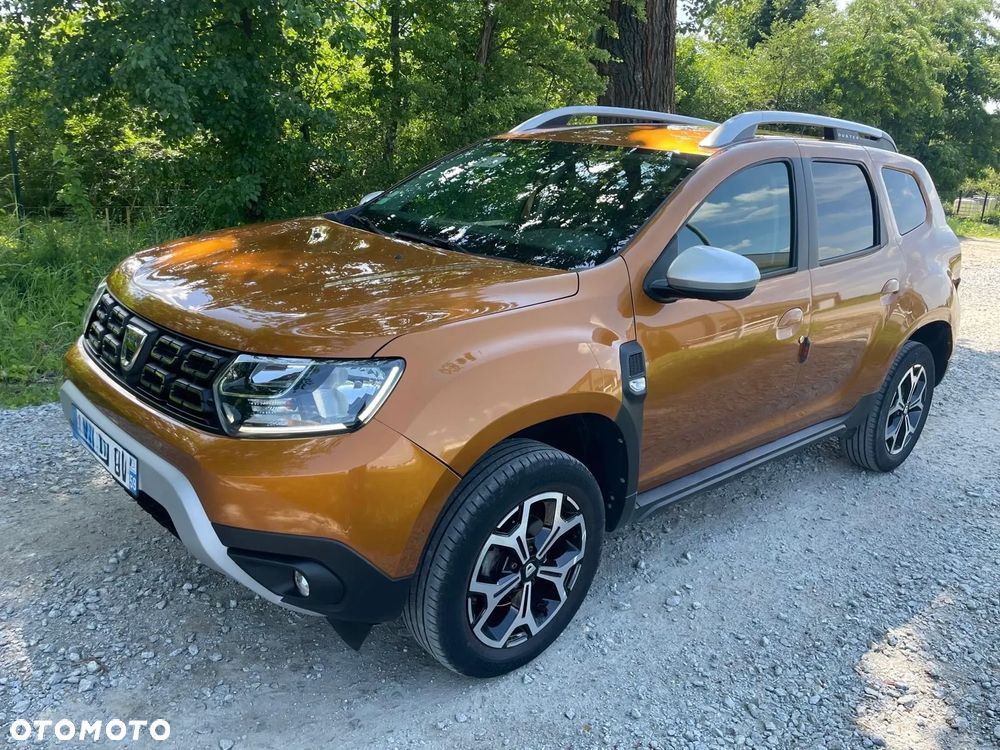 Dacia Duster TCe 100 2WD Celebration - 1