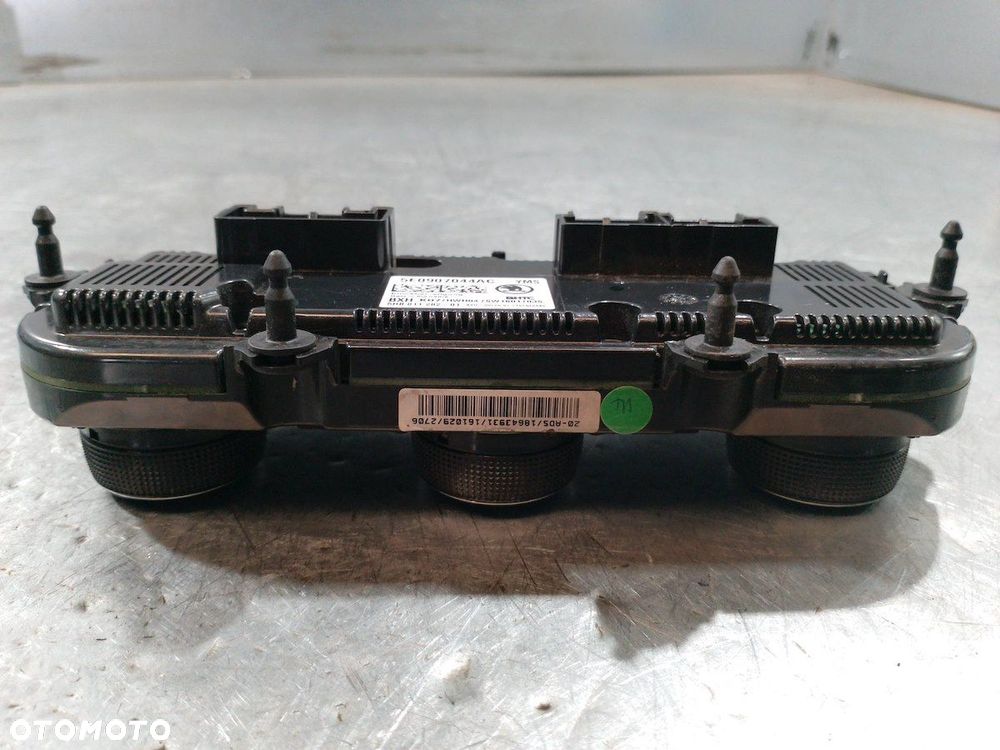 PANEL NAWIEWU SKODA OCTAVIA III 5E0907044AC   5HB011282-81 - 3