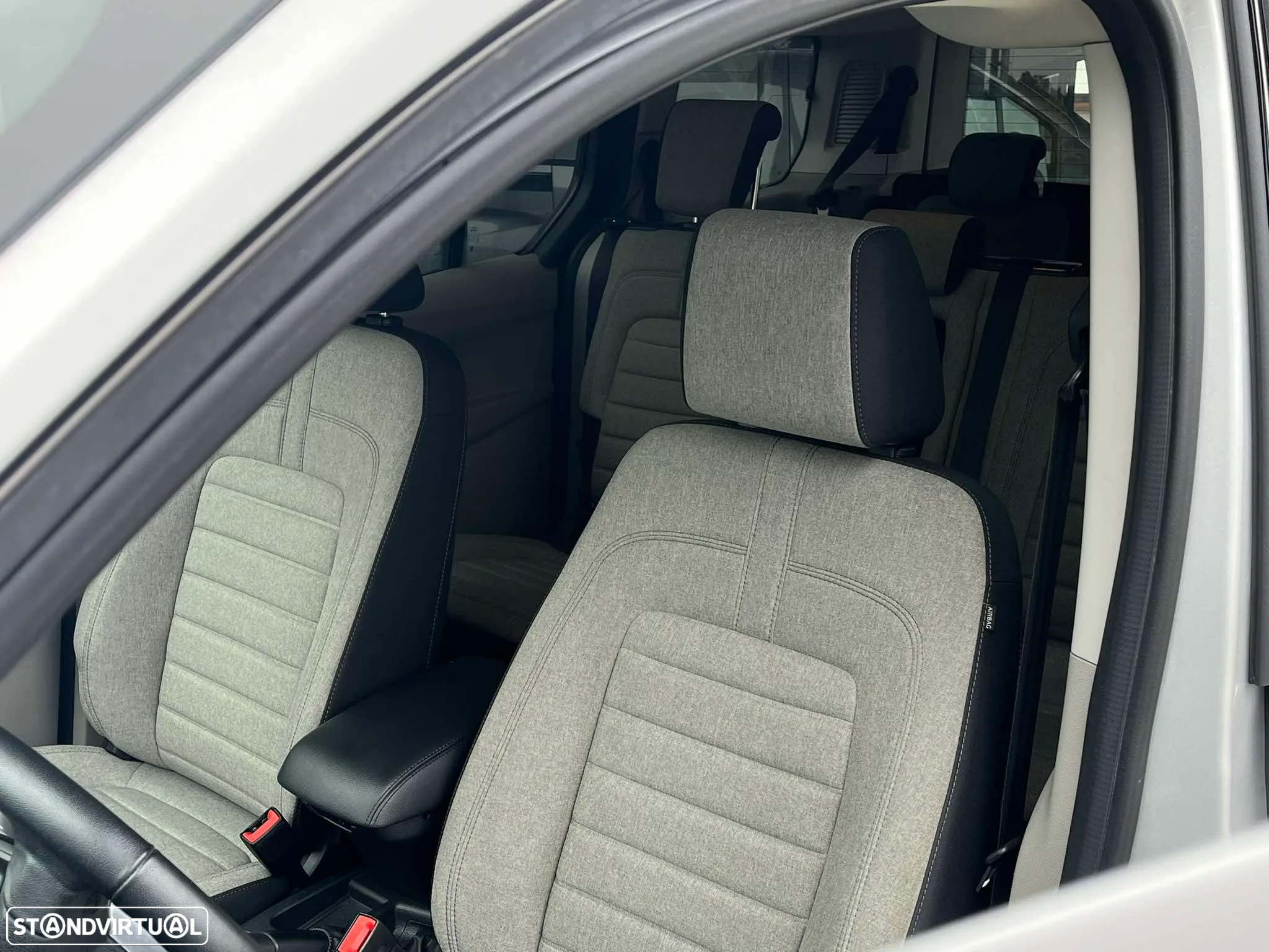 Ford Tourneo Connect Grand 1.5 TDCi Titanium - 12