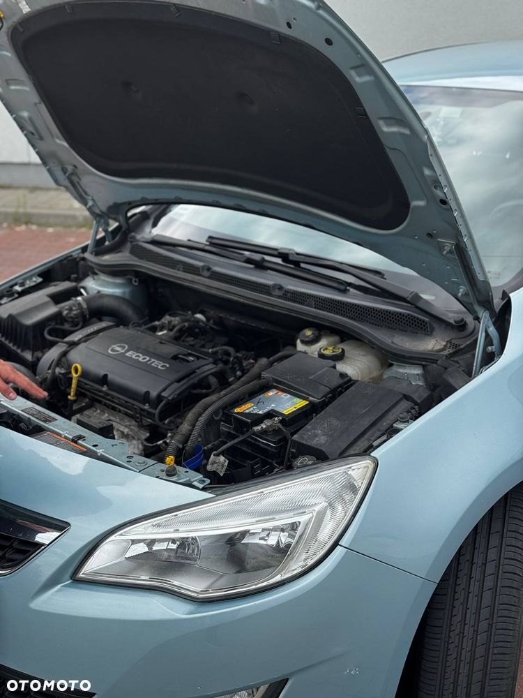 Opel Astra 1.6 Cosmo - 12