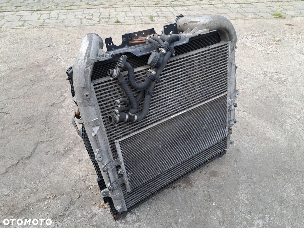 Chlodnica Intercooler Wody Klimy Komplet Scania G - 1