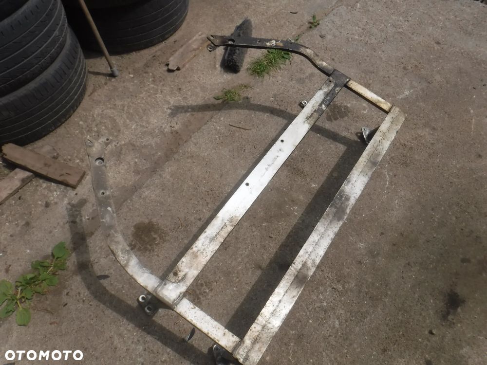 Audi TT 8J Cabrio  oslona pod silnik wzmocnienie stelaz pajak wspornik - 2