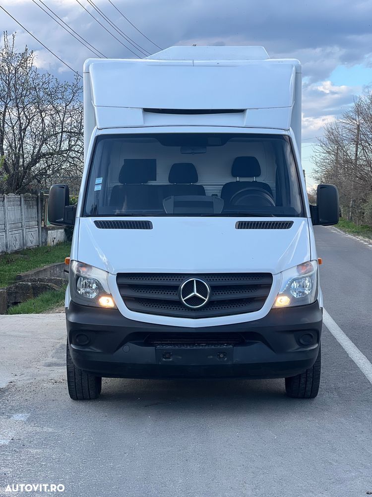 Mercedes-Benz Sprinter - 1