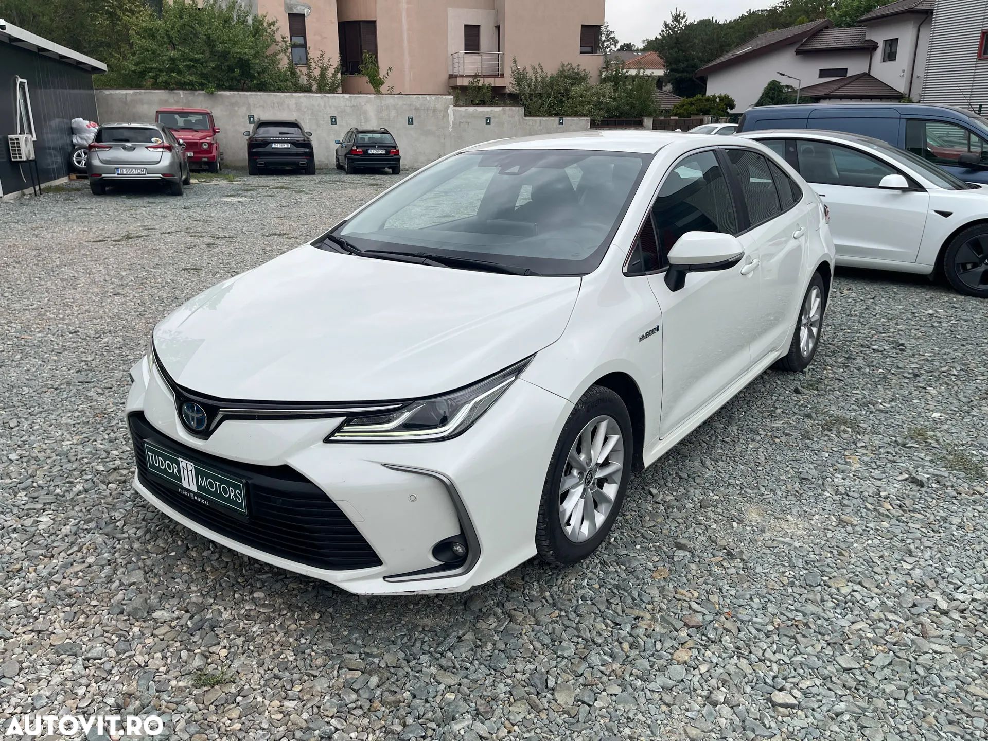 Toyota Corolla Sedan 1.8 HSD Dynamic - 1
