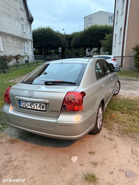 Toyota Avensis 2.0 D-4D Prestige - 4