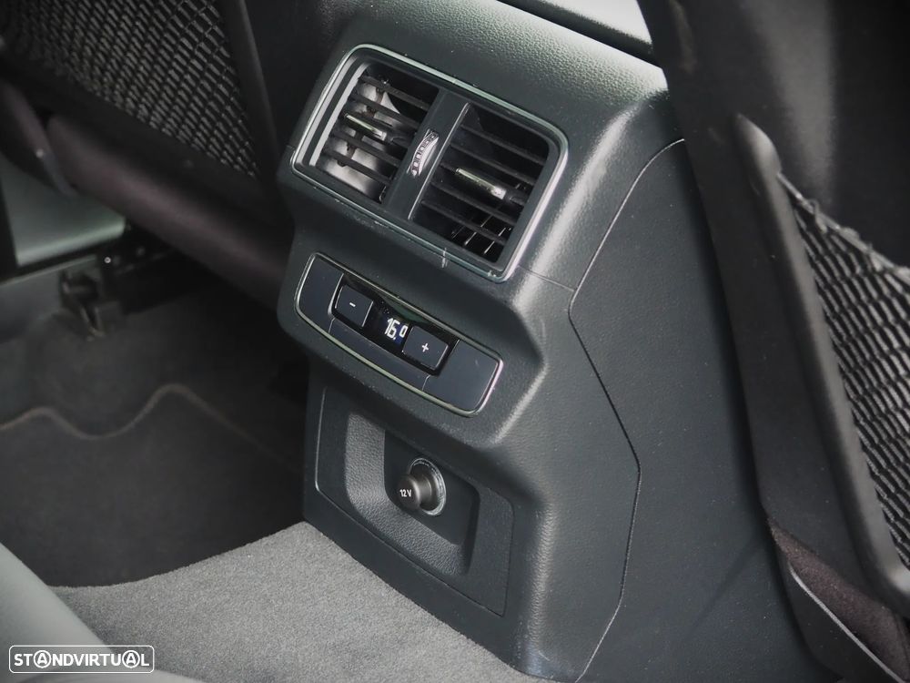 Audi Q5 40 TDI quattro S tronic sport - 24