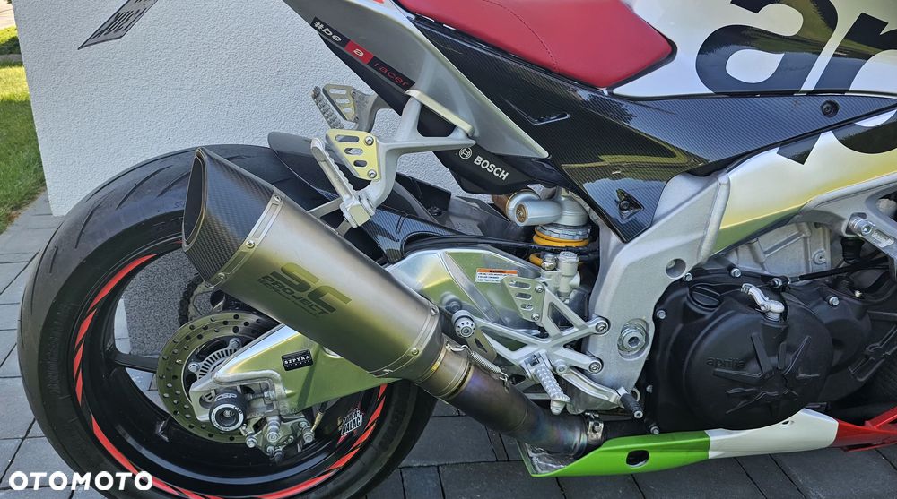 Aprilia Tuono - 8