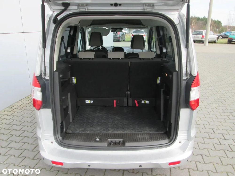 Ford Tourneo Courier 1.5 TDCi Ambiente - 6