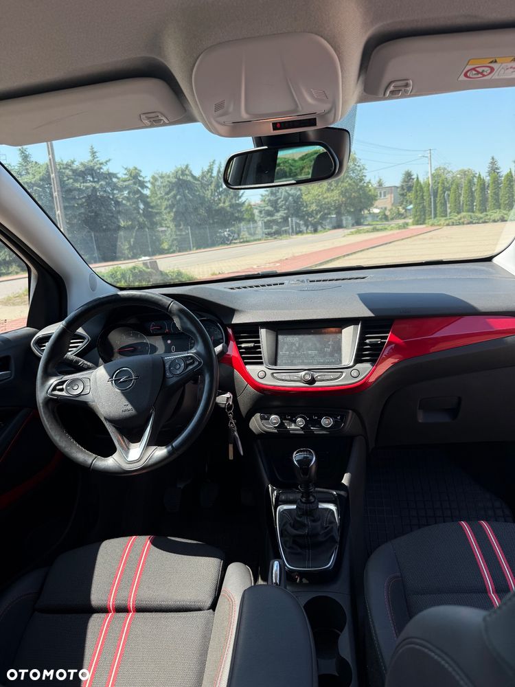 Opel Crossland X - 11