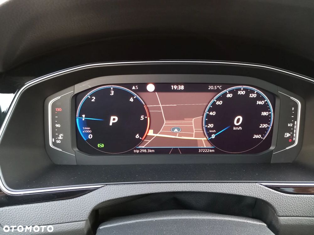 Volkswagen Passat Variant 2.0 TDI SCR DSG 4Motion Business - 13