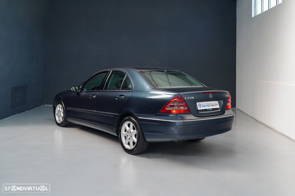 Mercedes-Benz C 220 - 22