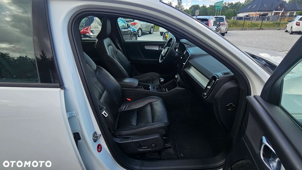 Volvo XC 40 - 27