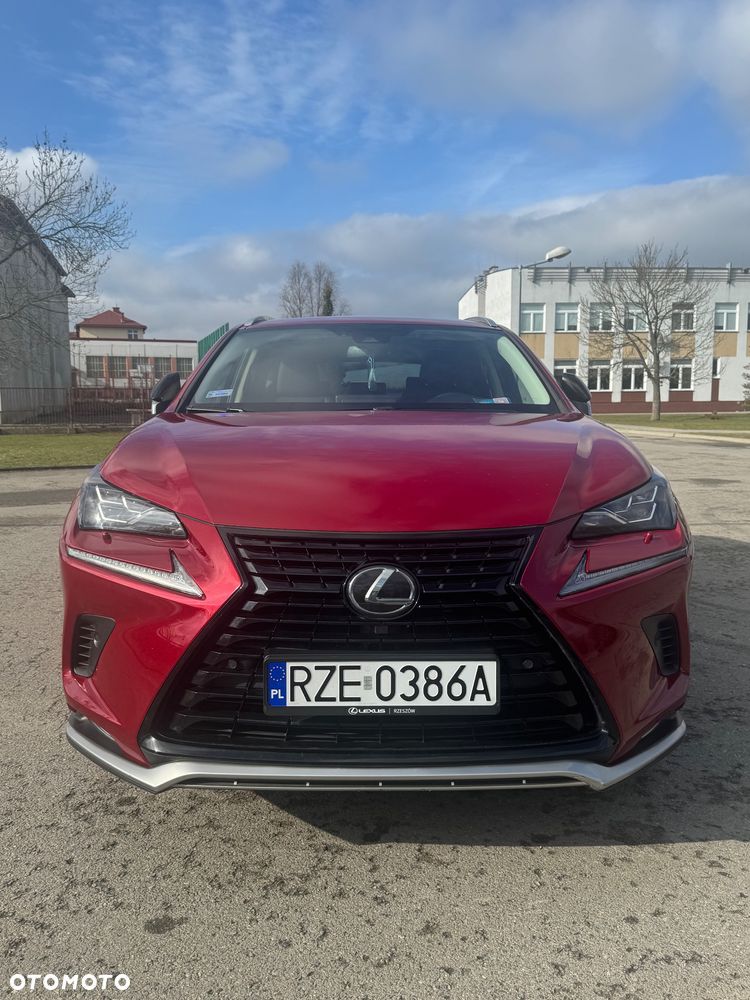 Lexus NX 300 F Impression AWD - 4