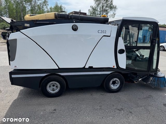 Inny BUCHER C202 - 4