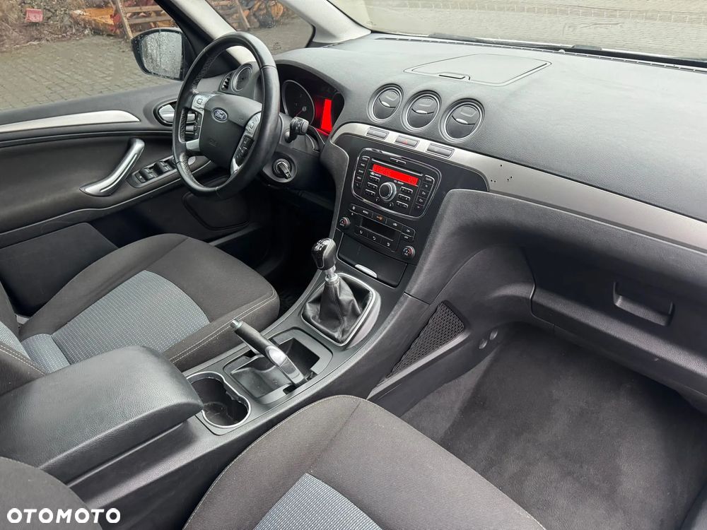 Ford Galaxy 2.0 TDCi Titanium - 23