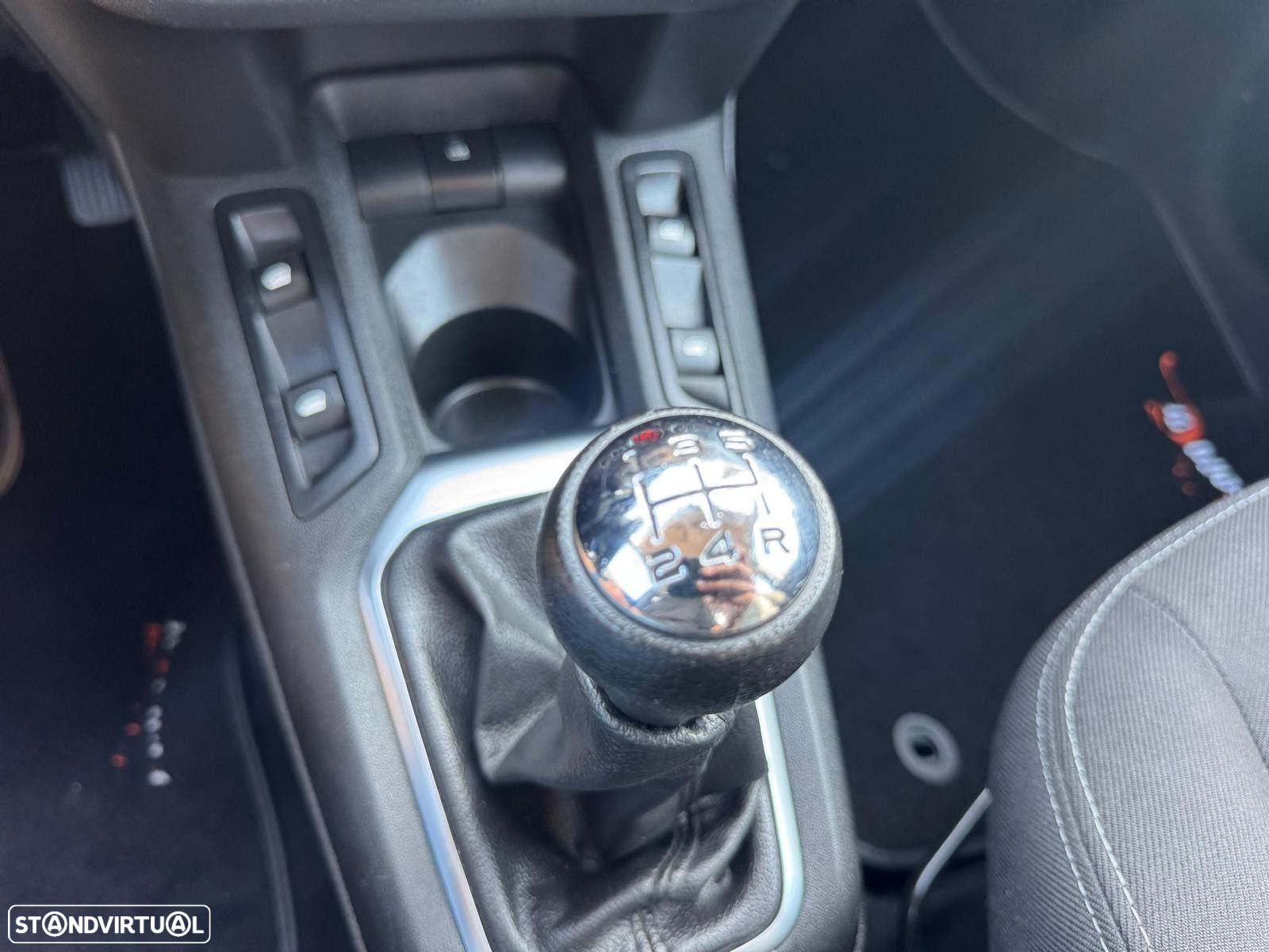 Citroën C-Elysée 1.6 BlueHDi Shine - 17